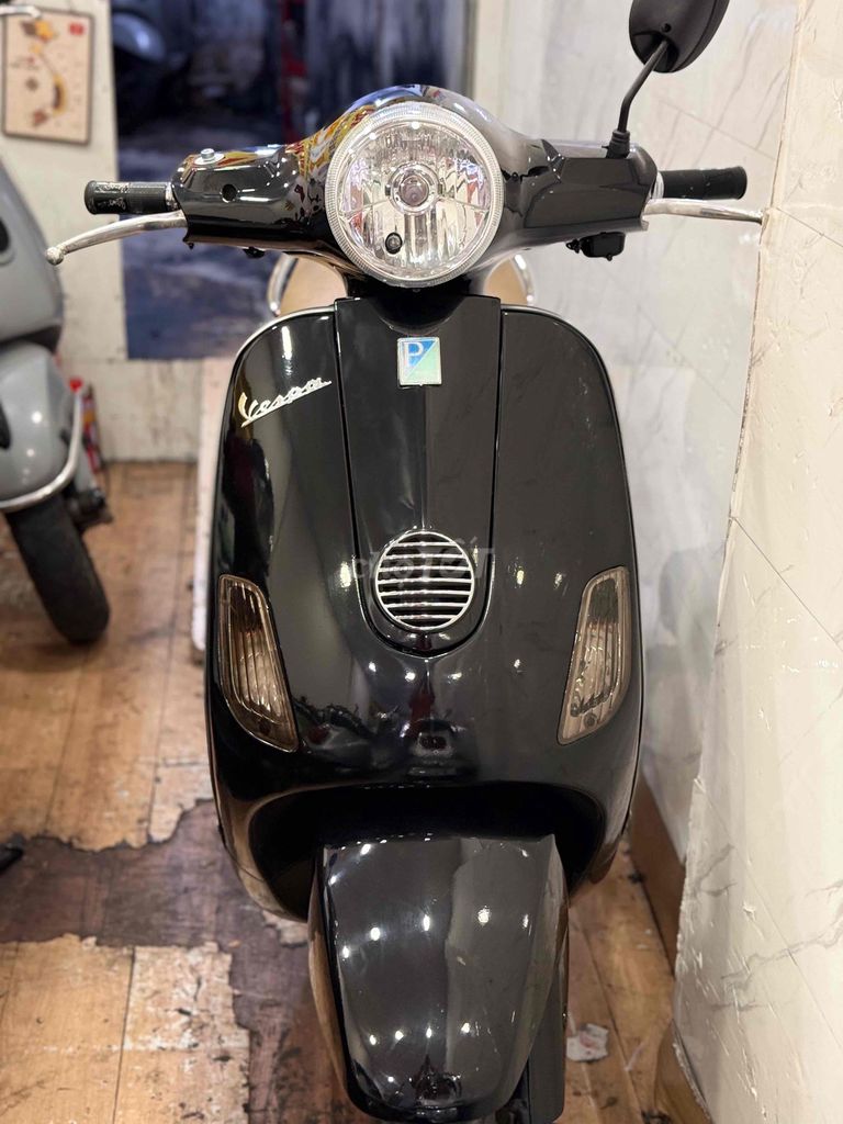 Piaggio Vespa 2010 - ảnh 1