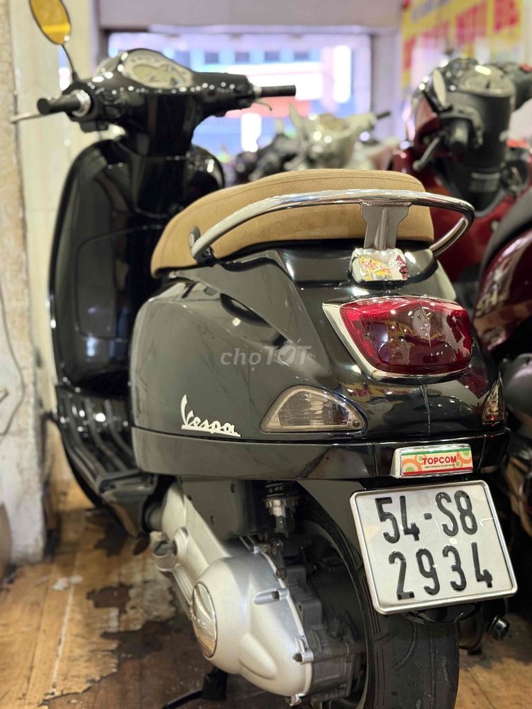 Piaggio Vespa 2010 - ảnh 5