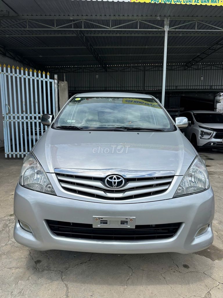 Toyota Innova G 2010 - ảnh 1