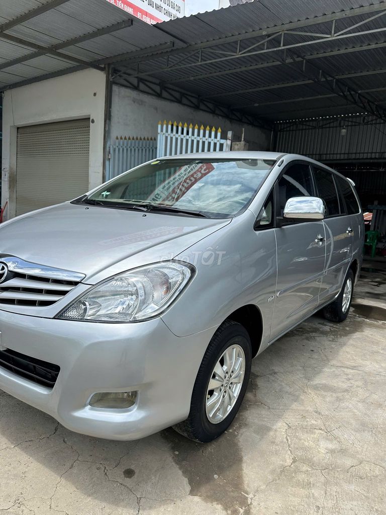 Toyota Innova G 2010 - ảnh 3