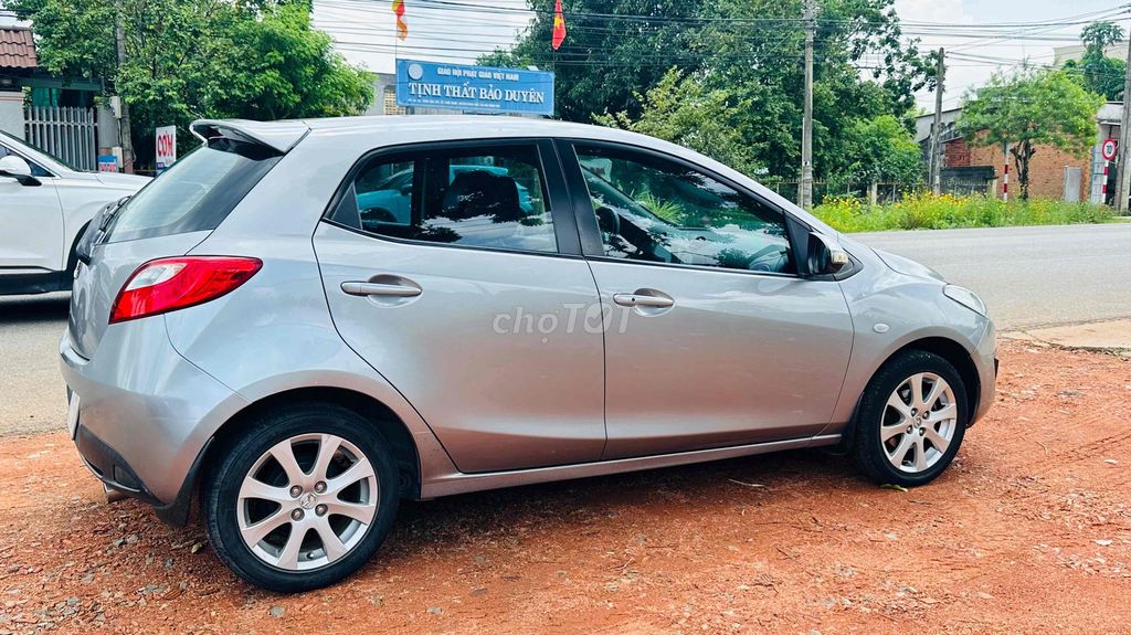 Mazda 2 2014 - ảnh 1