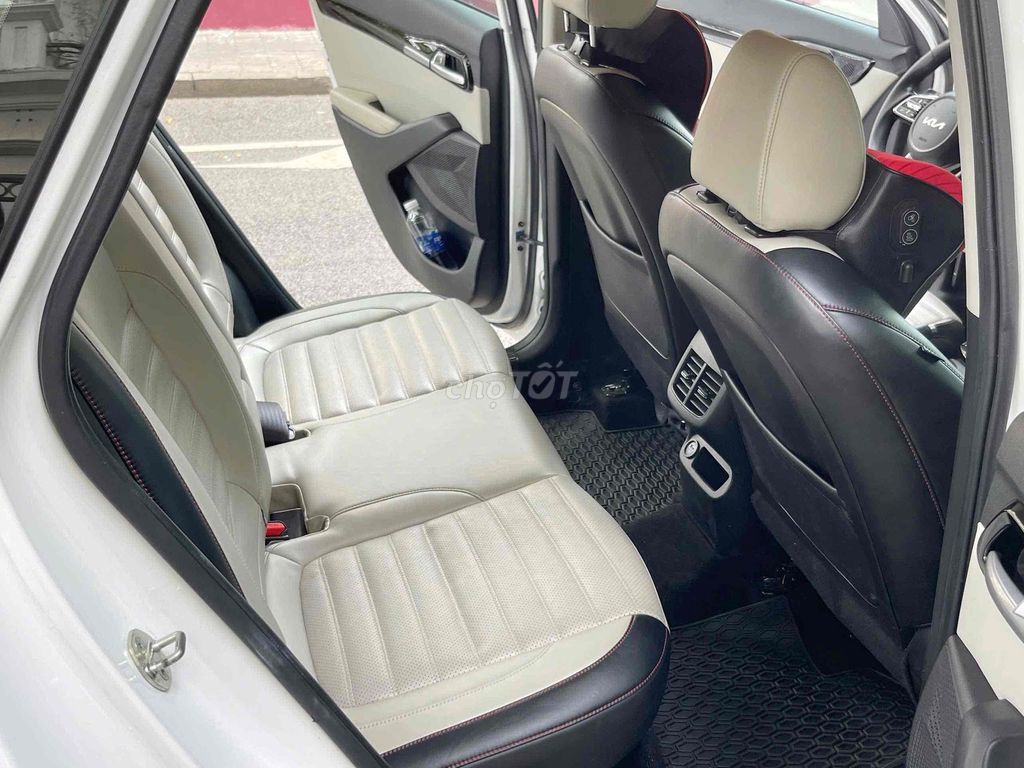 Kia Seltos - ảnh 4