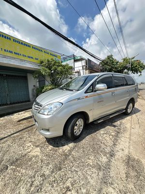 Toyota Innova G - ảnh 1