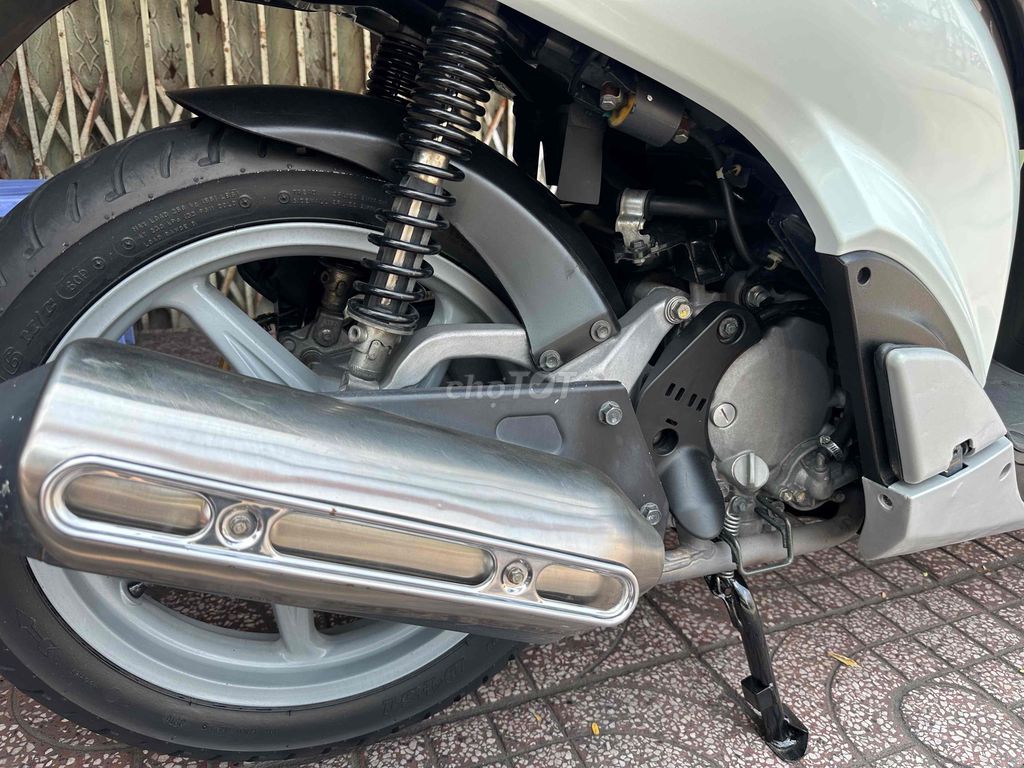 Honda SH 2009 - ảnh 3