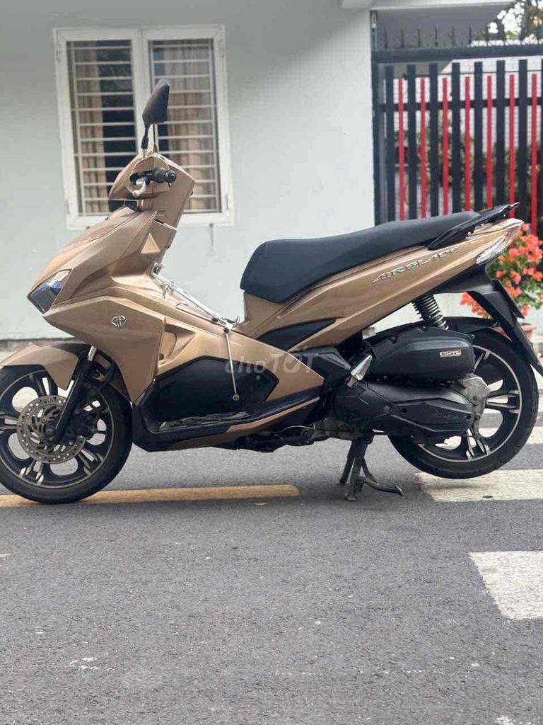 Honda Air Blade 2017 - ảnh 4