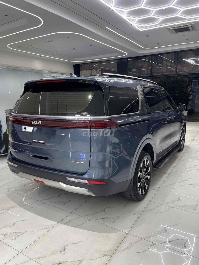 Kia Carnival Signature 2.2D 2022 - ảnh 2