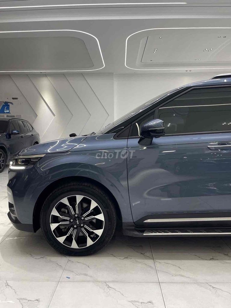 Kia Carnival Signature 2.2D 2022 - ảnh 3