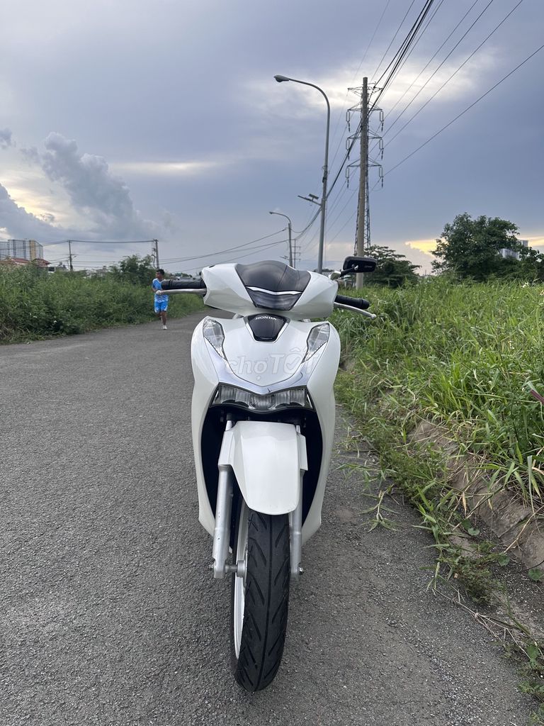 Honda SH 2023 - ảnh 2