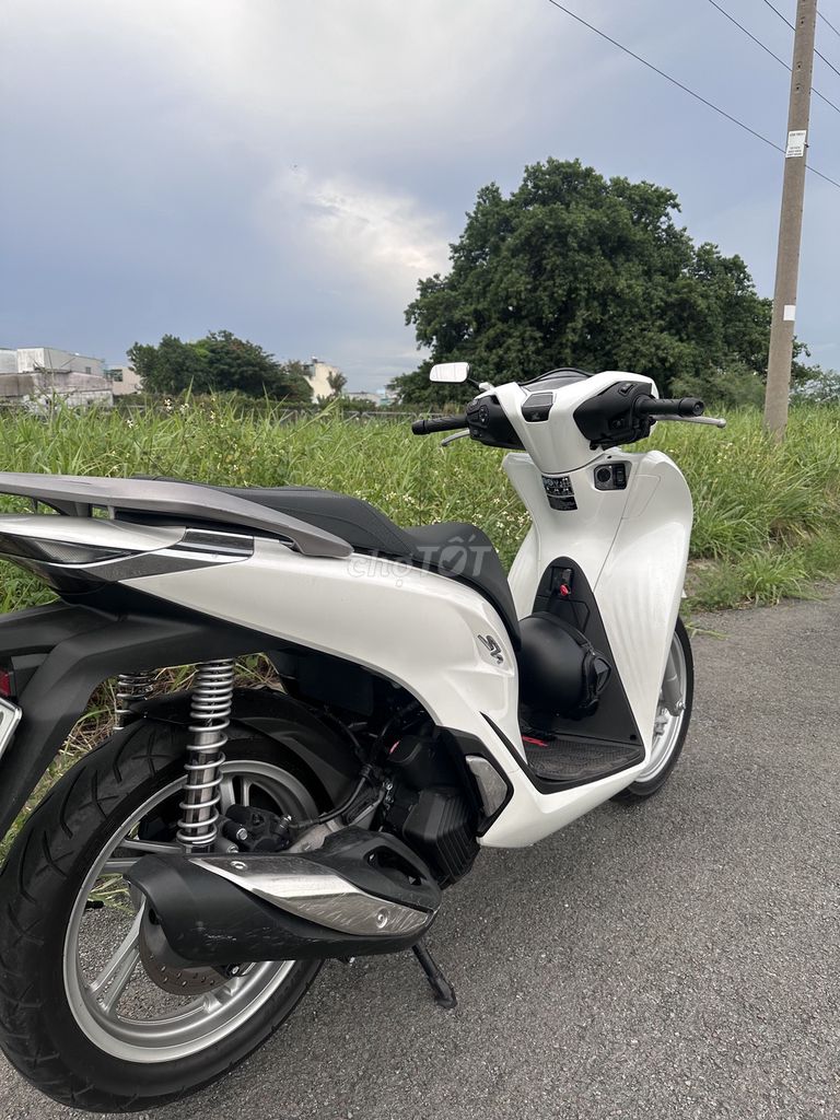 Honda SH 2023 - ảnh 4