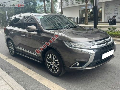 Mitsubishi Outlander 2.0 CVT Premium 2018 - ảnh 2
