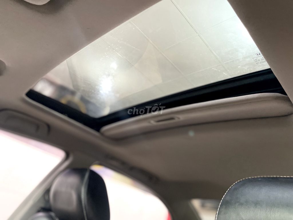 Honda Civic 2012 - ảnh 2
