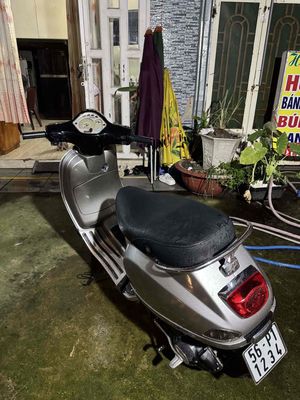 Piaggio Vespa 2010 - ảnh 1