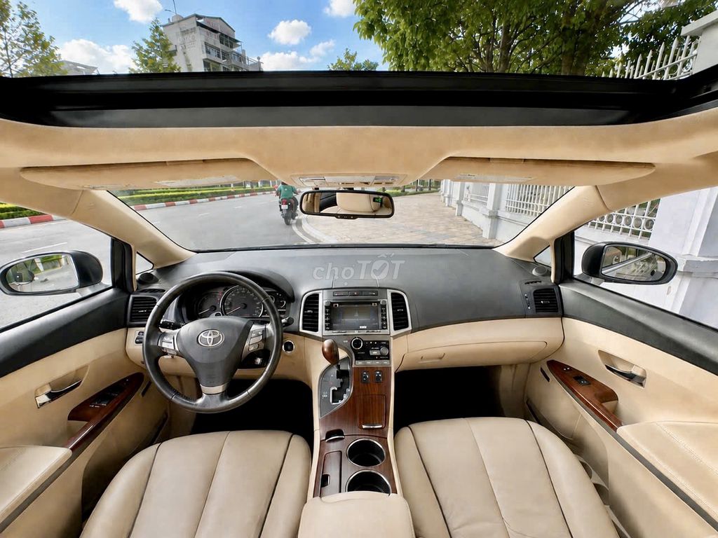 Toyota Venza 2010 - ảnh 2