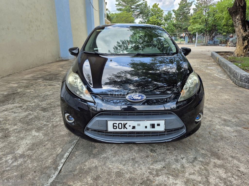 Ford Fiesta 2011 - ảnh 2