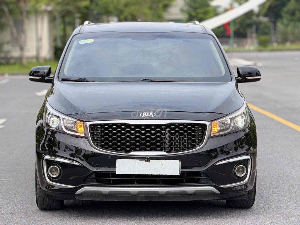 Kia Sedona - ảnh 1