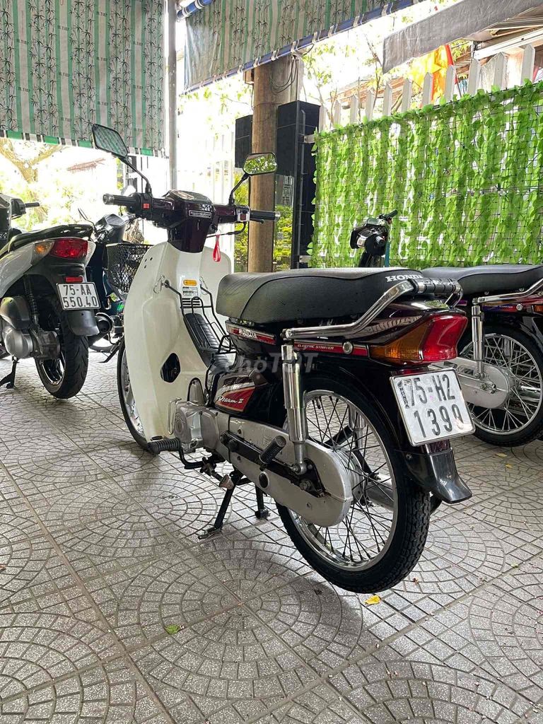 Honda Dream 2000 - ảnh 4