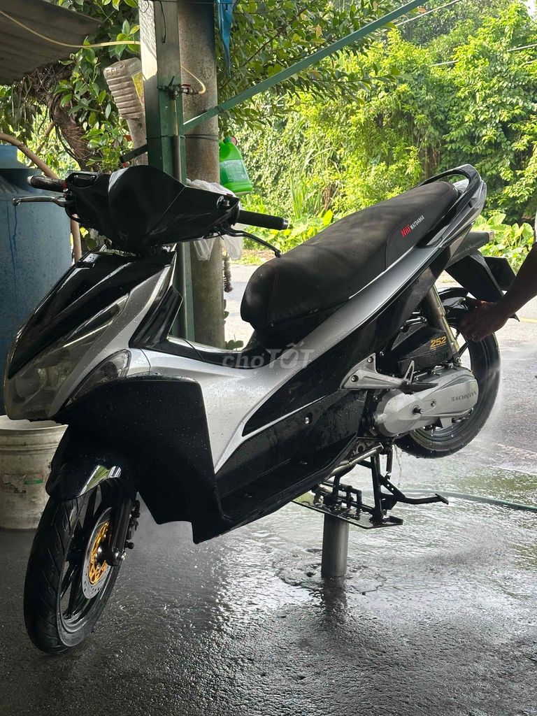 Honda Air Blade 2012 - ảnh 1