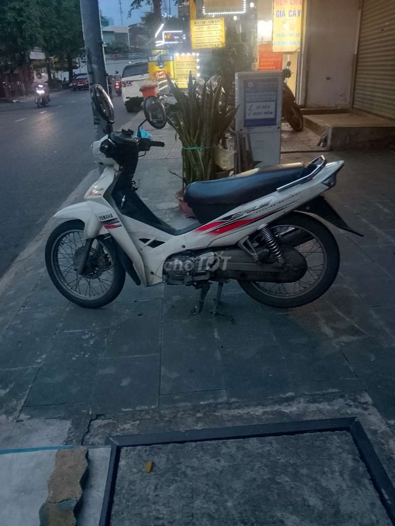 Yamaha Sirius 2015 - ảnh 1