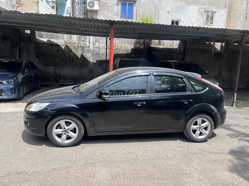 Ford Focus 2011 - ảnh 1