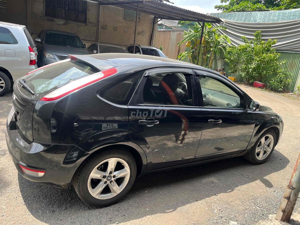 Ford Focus 2011 - ảnh 2