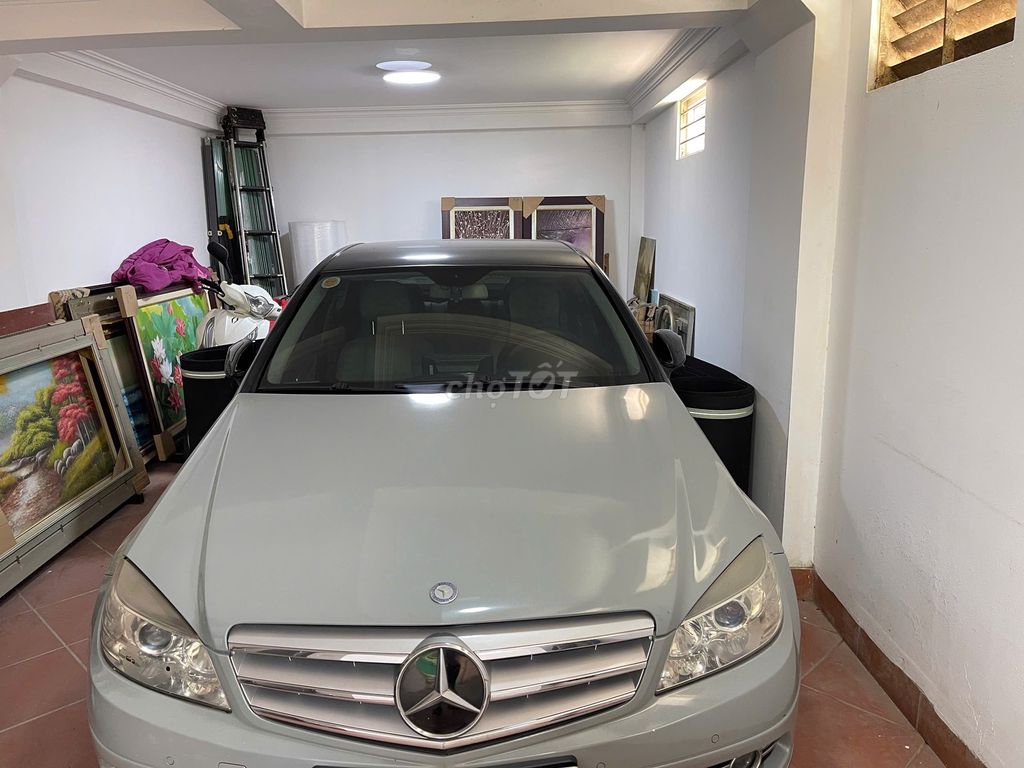 Mercedes-Benz - ảnh 1