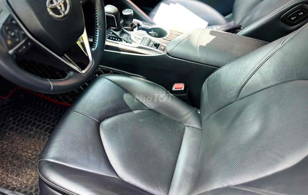 Toyota Camry 2.5Q 2021 - ảnh 5
