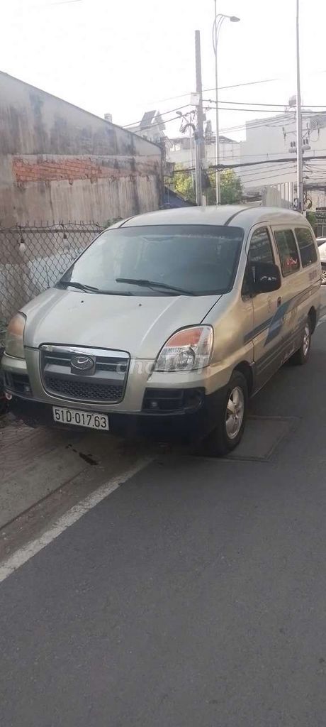 Hyundai Starex 2004 - ảnh 1
