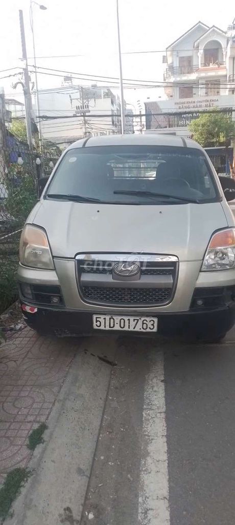 Hyundai Starex 2004 - ảnh 2
