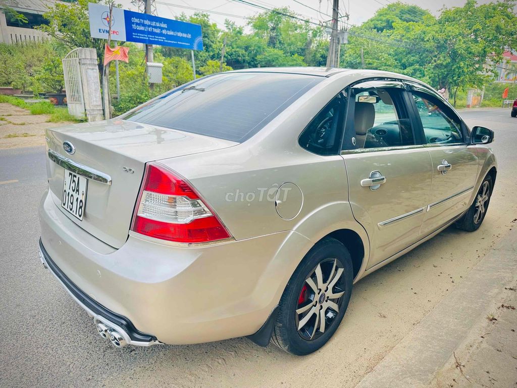 Ford Focus 2012 - ảnh 4
