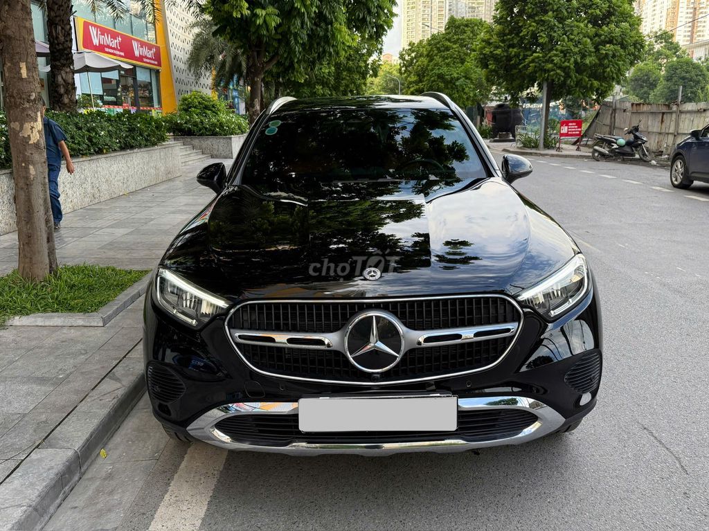 Mercedes-Benz GLC 2023 - ảnh 1