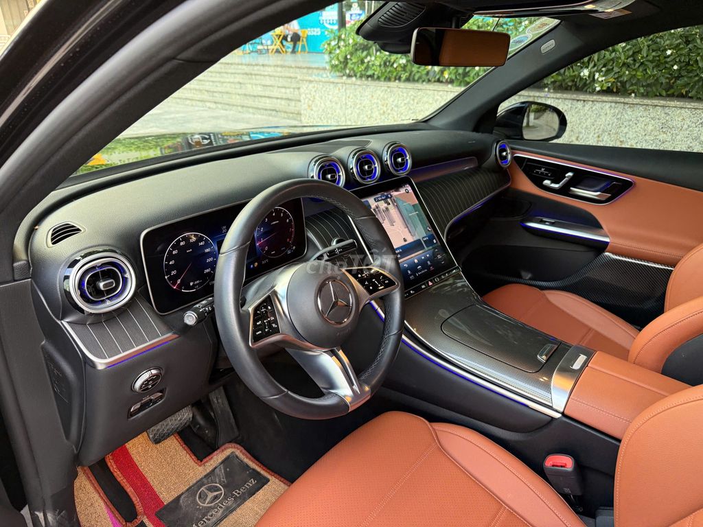 Mercedes-Benz GLC 2023 - ảnh 4