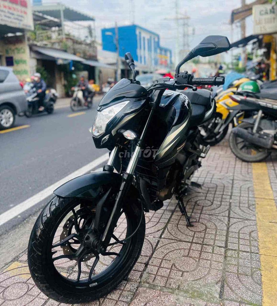 Kawasaki Bajaj 2017 - ảnh 1