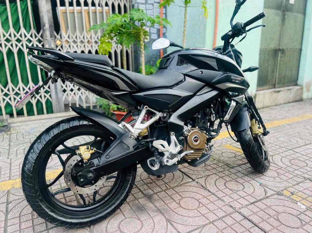 Kawasaki Bajaj 2017 - ảnh 5