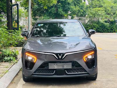 VinFast VF7 Plus AWD 2024 - ảnh 1