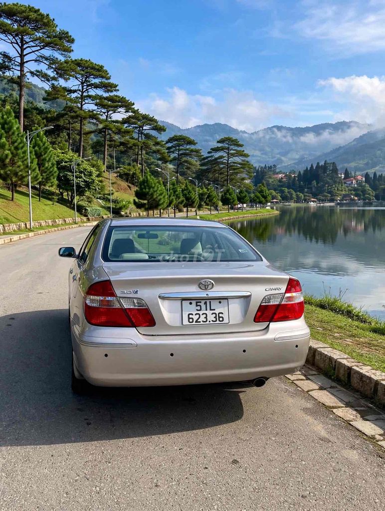 Toyota Camry 2004 - ảnh 1