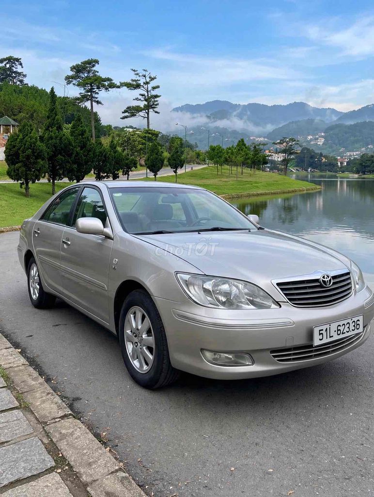 Toyota Camry 2004 - ảnh 3
