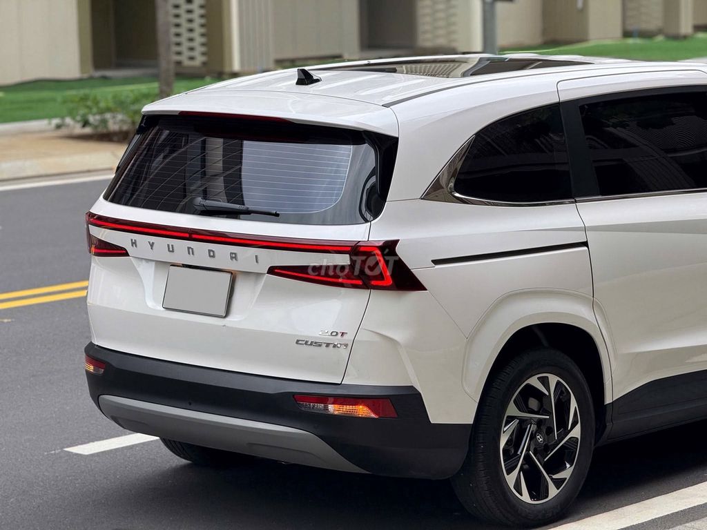 Hyundai Custin Cao Cấp 2.0T 2024 - ảnh 2