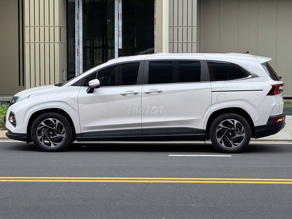 Hyundai Custin Cao Cấp 2.0T 2024 - ảnh 3