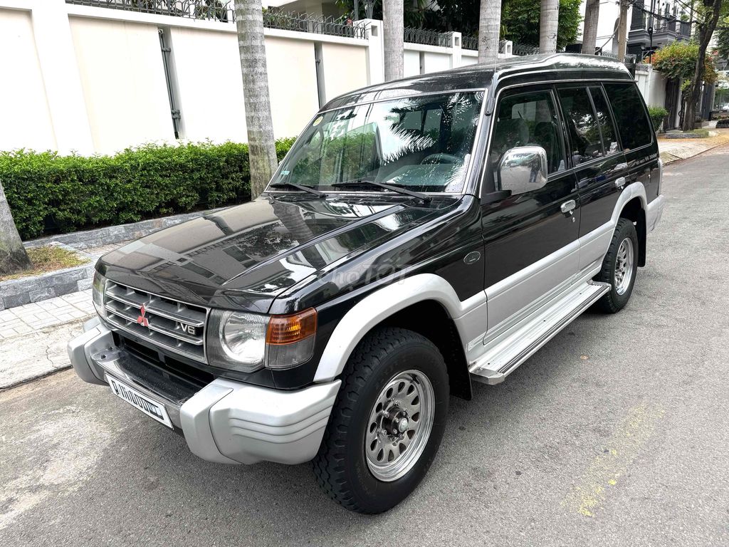Mitsubishi Pajero 2006 - ảnh 3