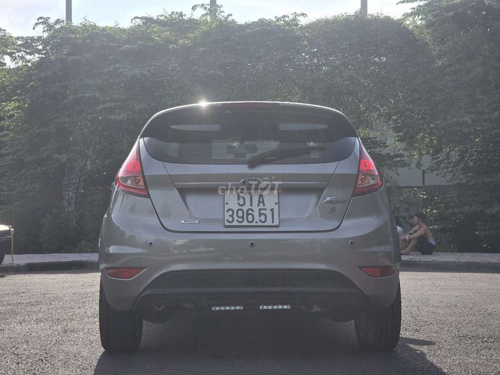 Ford 2012 - ảnh 5
