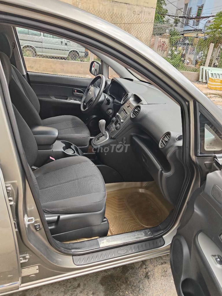Kia Carens 2010 - ảnh 4