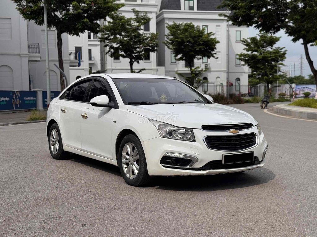 Chevrolet Cruze 2017 - ảnh 2