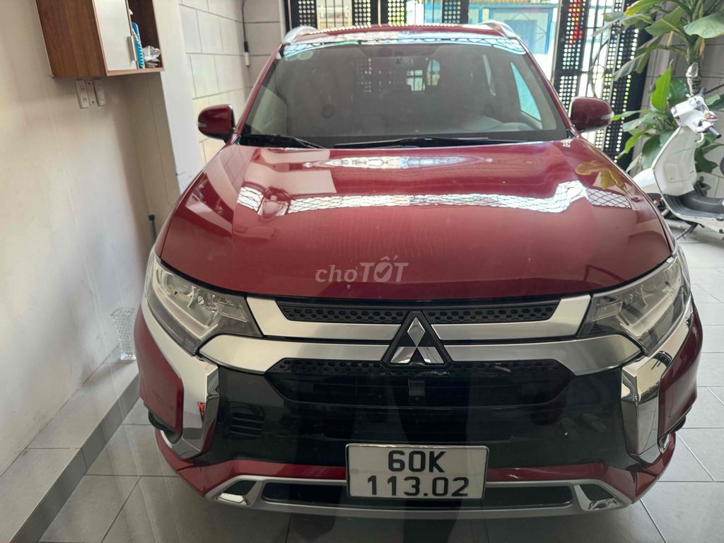 Mitsubishi Outlander 2.0 CVT 2022 - ảnh 1