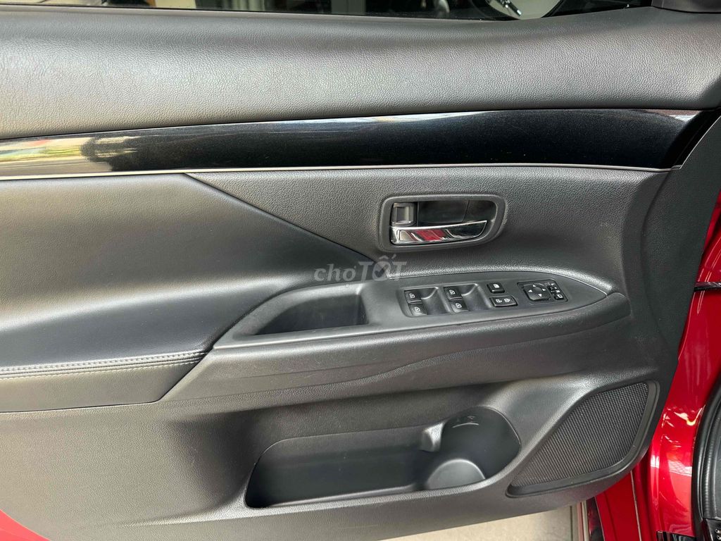 Mitsubishi Outlander 2.0 CVT 2022 - ảnh 3