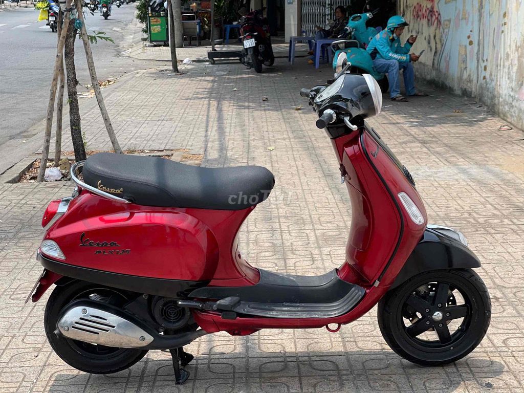 Piaggio Vespa 2012 - ảnh 5