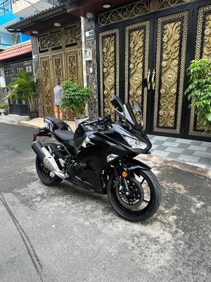 Kawasaki Ninja 2019 - ảnh 1