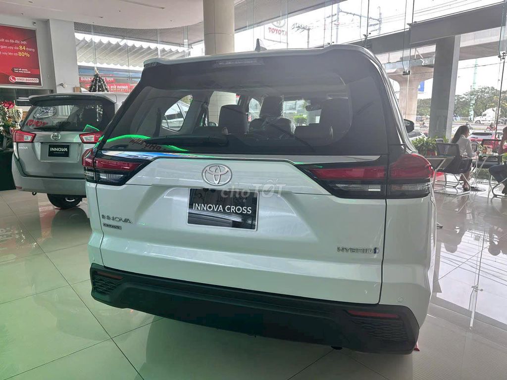 Toyota Innova Cross 2025 - ảnh 4