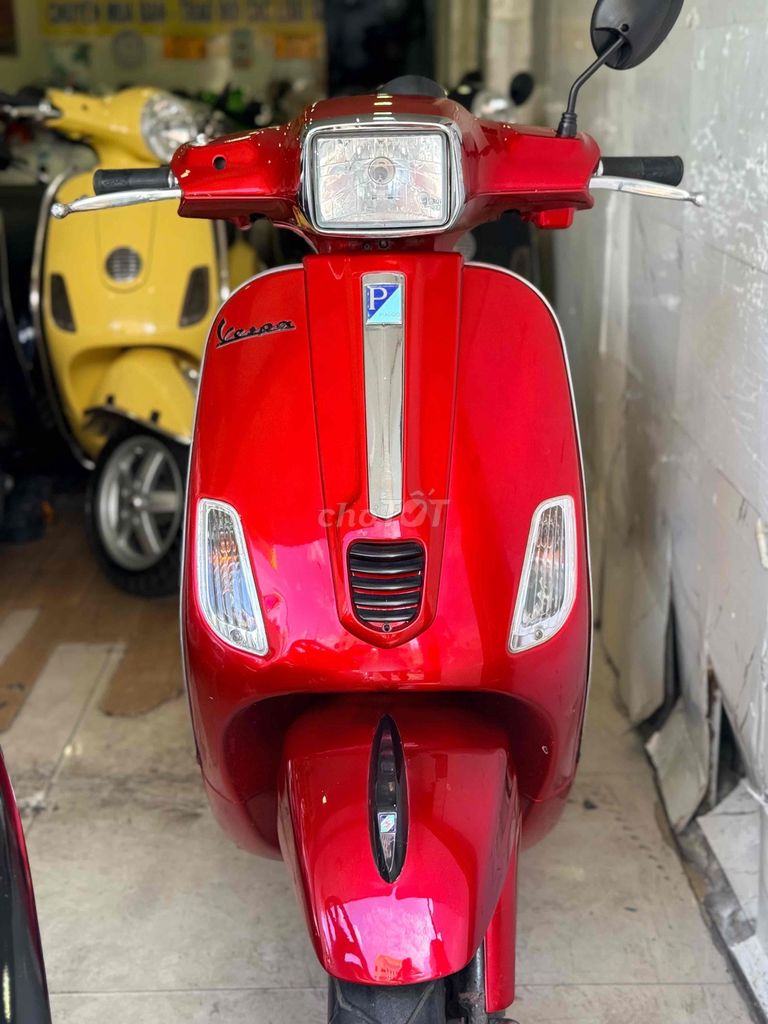 Piaggio Vespa 2011 - ảnh 1