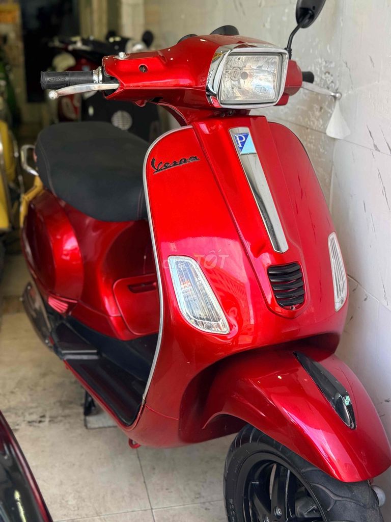 Piaggio Vespa 2011 - ảnh 2