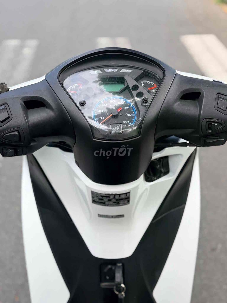 Honda SH 2016 - ảnh 3